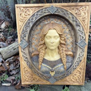 Freya Wandbild aus Holz – nordische Göttin als Holzrelief – Produktansicht