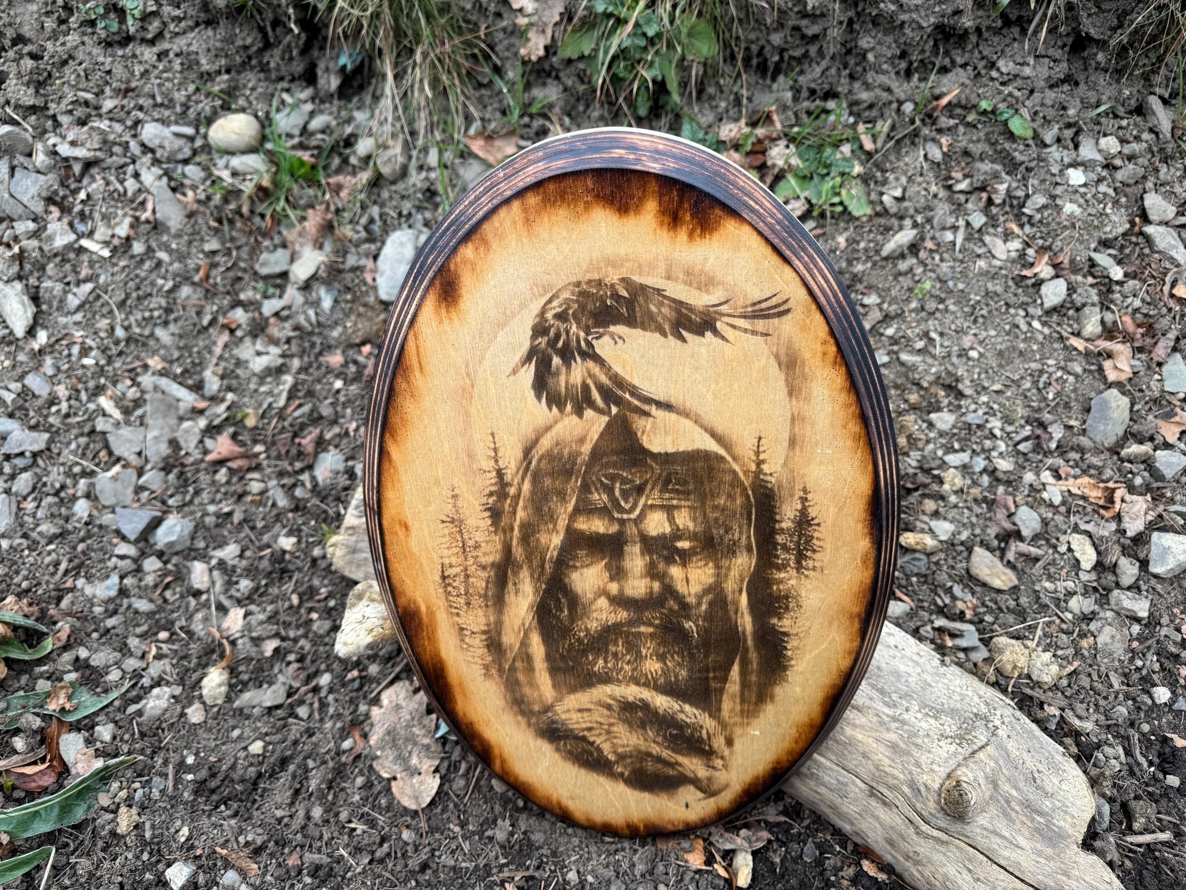 Odin Wandbild aus Birkensperrholz – nordische Mythologie als Lasergravur – weitere Produktansicht